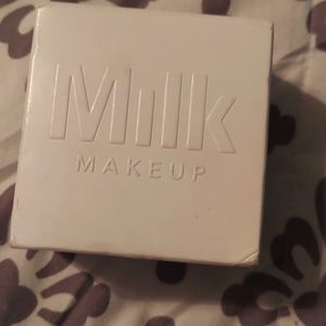 Milk makeup setting powder translucent medium